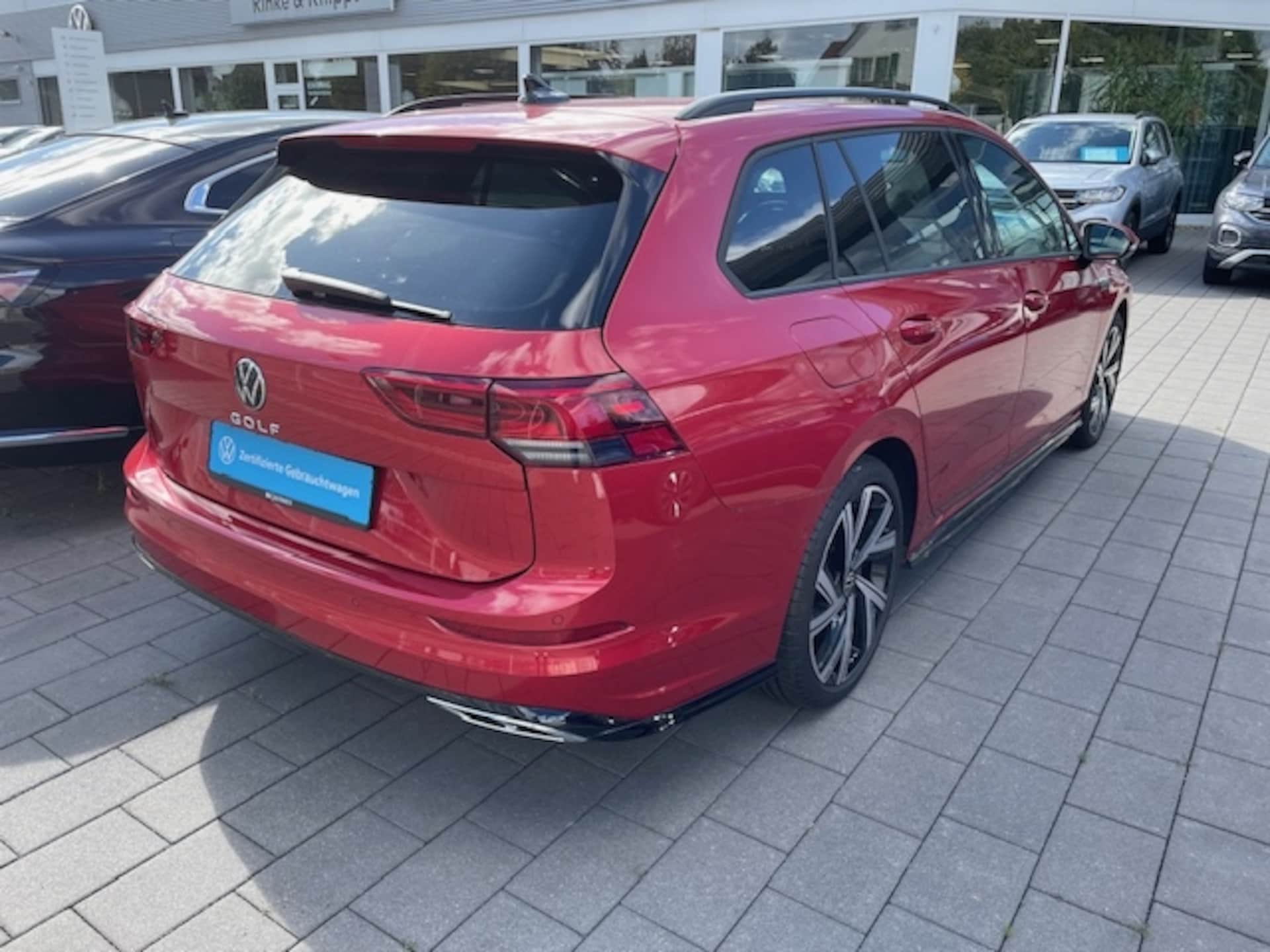 Volkswagen Golf Variant R-Line