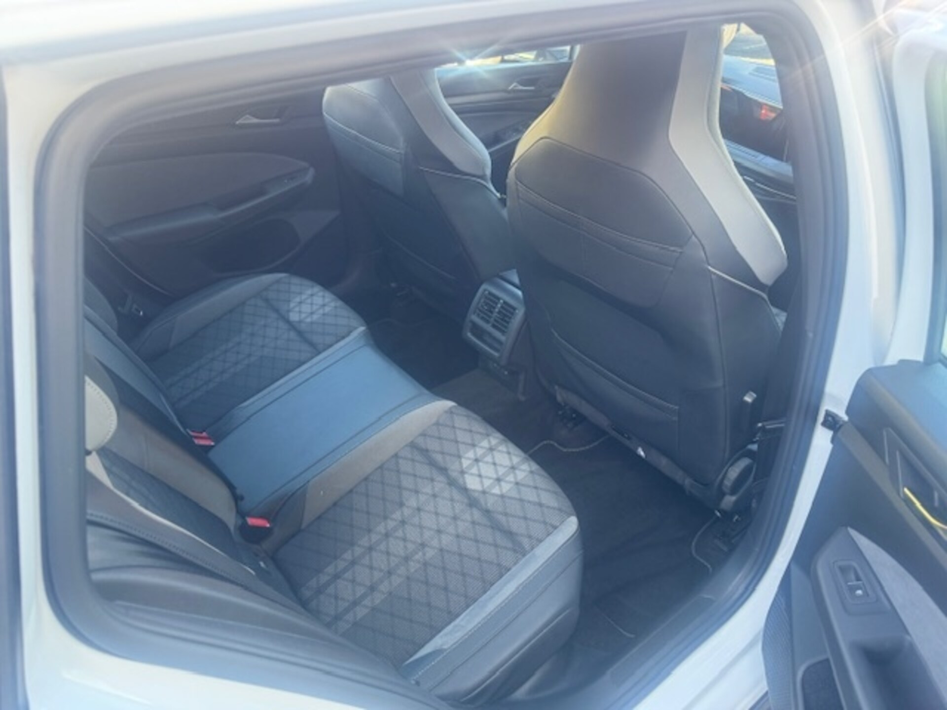 Volkswagen Golf Variant R-Line