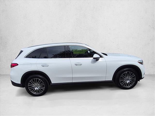 2026 Mercedes-Benz GLC 300