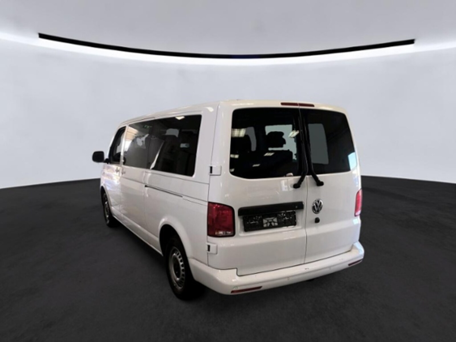 Volkswagen T6.1 Transporter Kombi langer Radstand – Bild 4