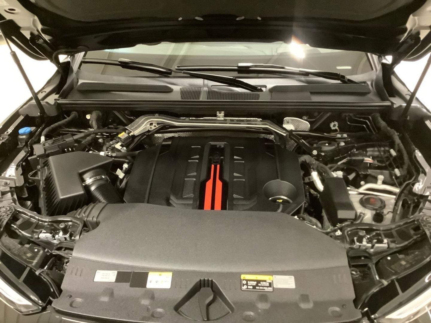 Bild über Audi SQ5 SUV TFSI 270 kW S tronic - für weitere Informationen kontaktieren Sie den Audi Partner