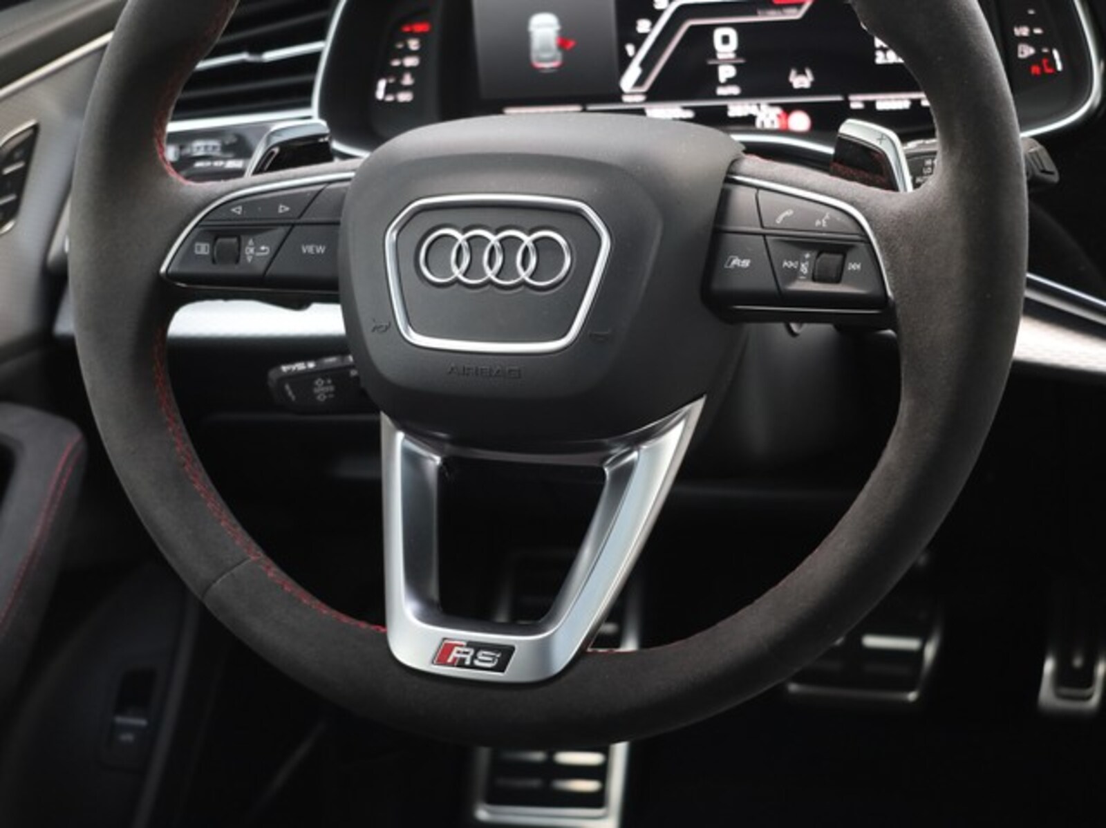 Audi RS Q8 – Bild 11