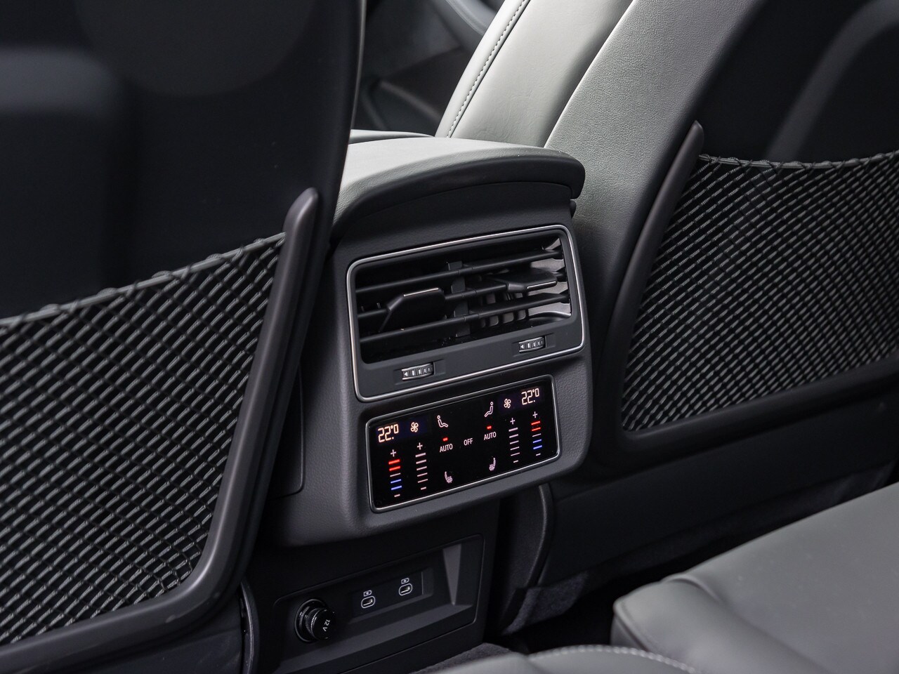 Image about Audi Q7 SUV S line 50 TDI quattro tiptronic