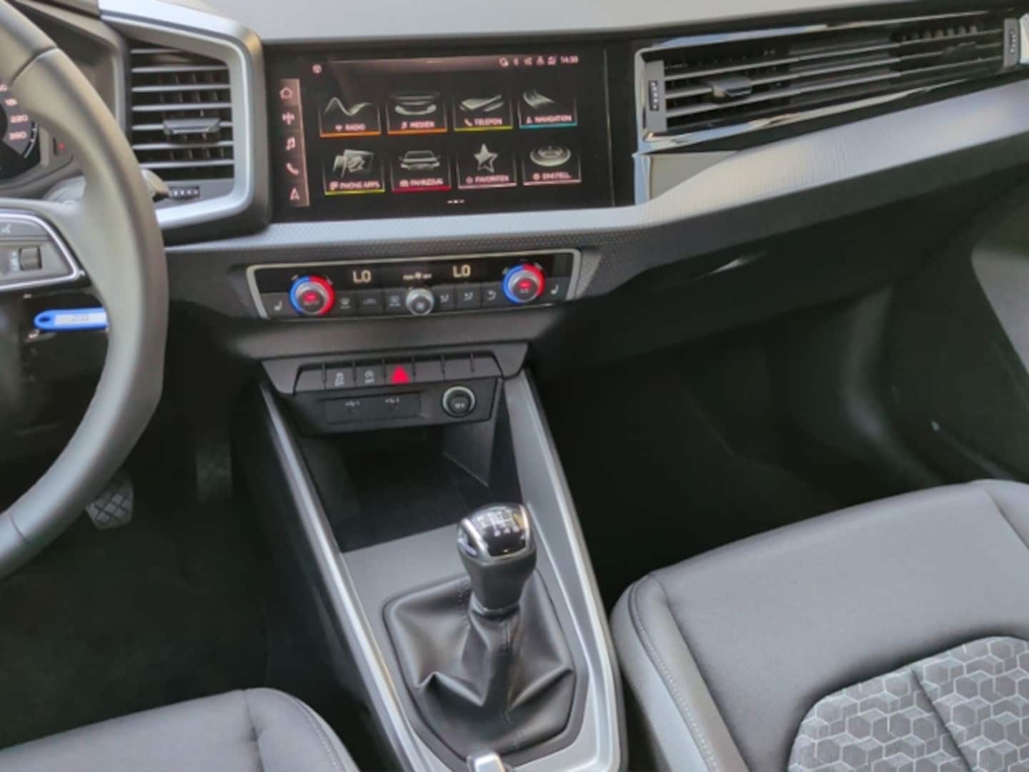 Bild über Audi A1 Sportback advanced 30 TFSI Schaltgetriebe - für weitere Informationen kontaktieren Sie den Audi Partner