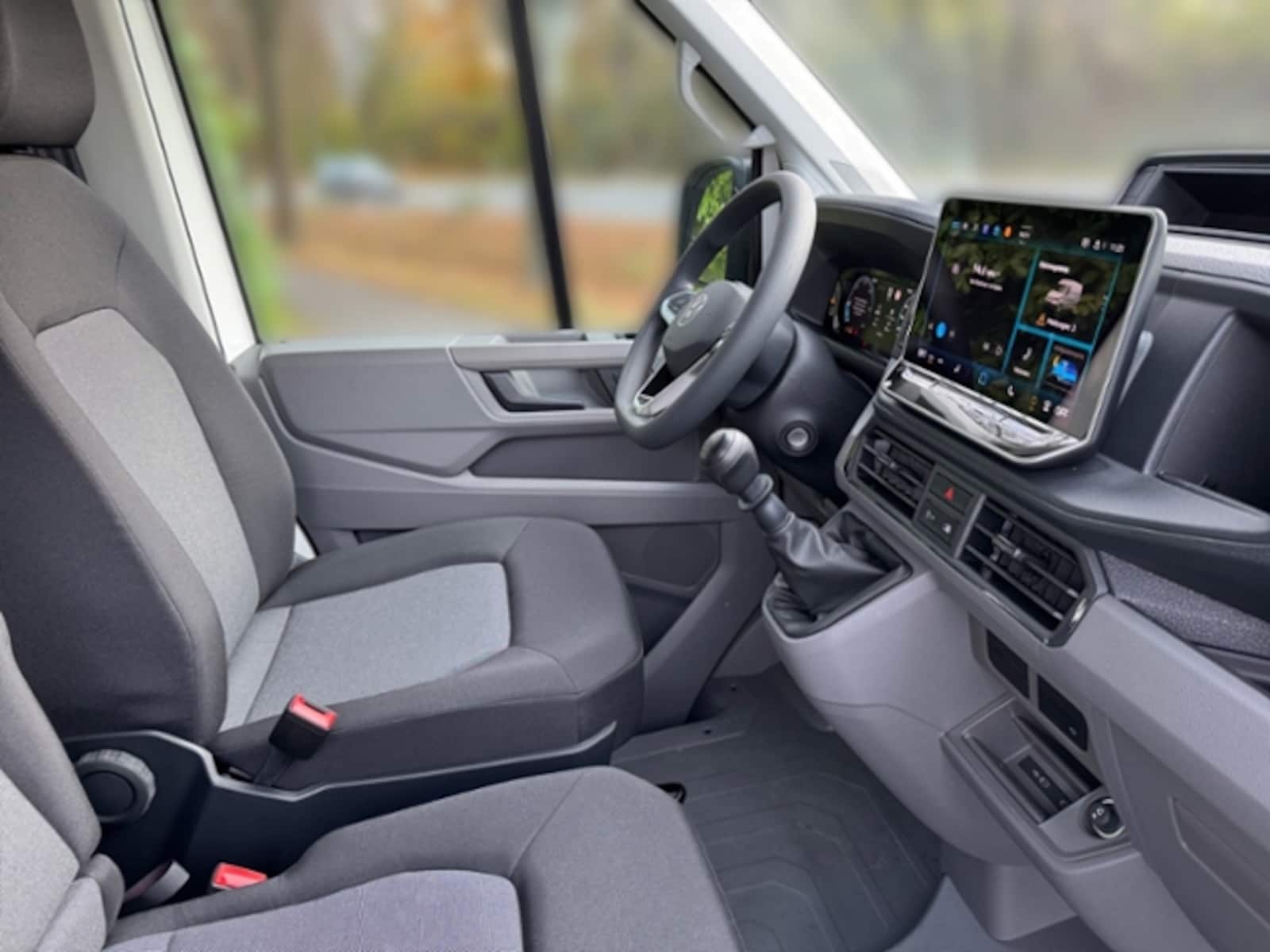 Volkswagen Crafter Kasten mittlerer Radstand – Bild 9