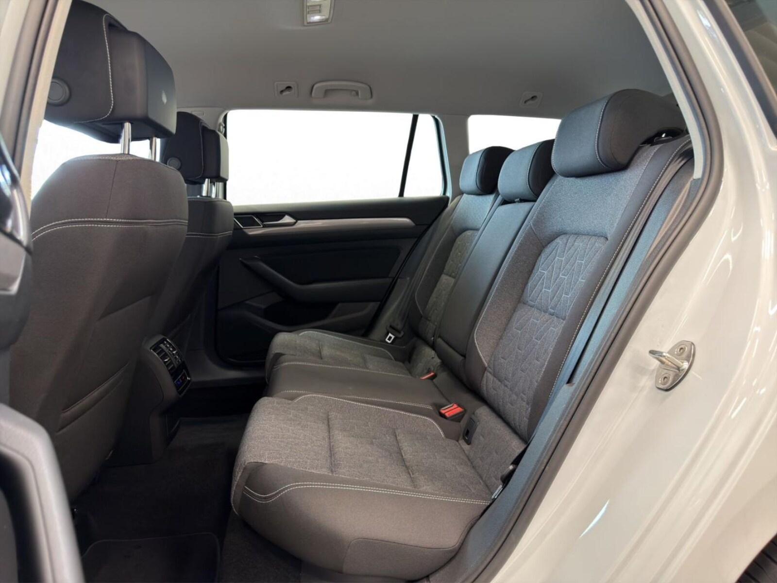 Volkswagen Passat Variant – Bild 17