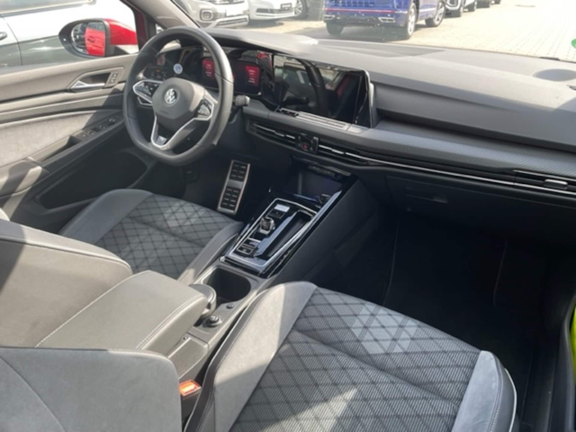 Volkswagen Golf Variant R-Line