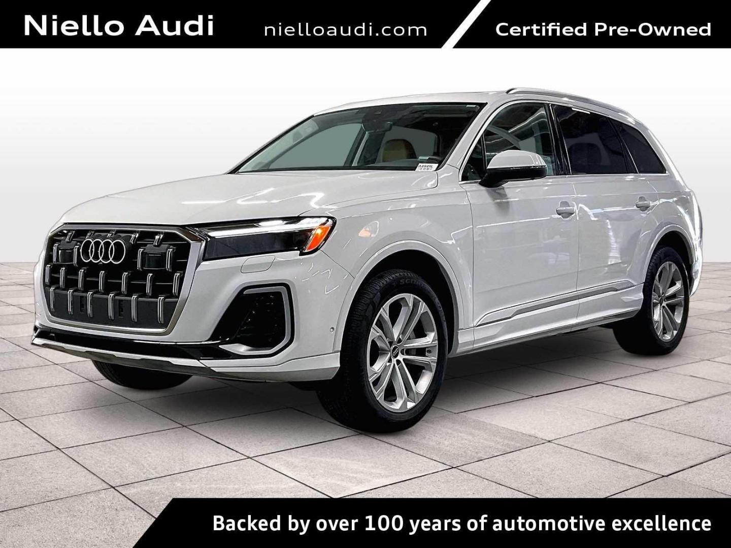 2025 Audi Q7 55 Premium Plus quattro Tiptronic's photo