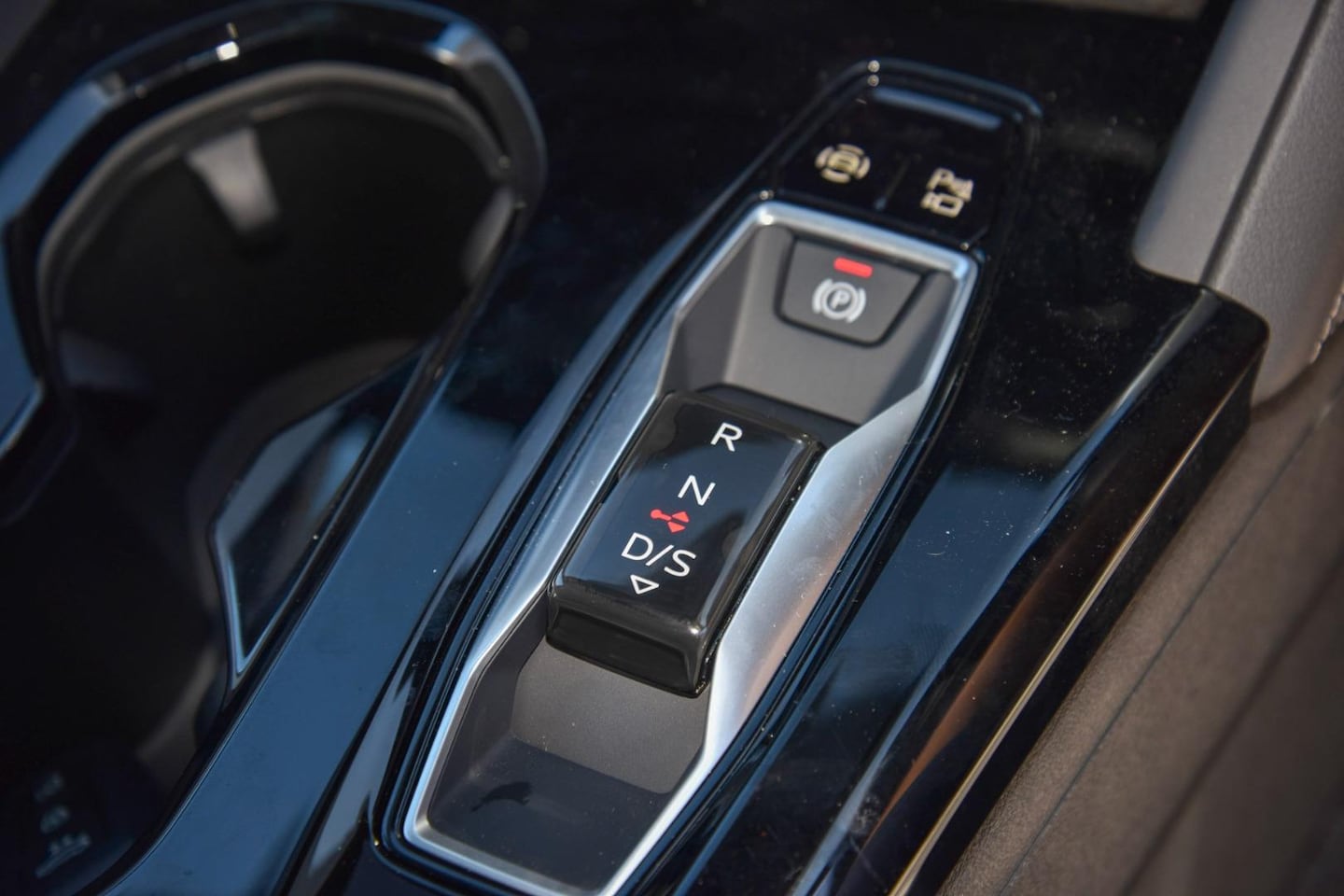 Image about Audi Q5 SUV TDI quattro 150 kW sport