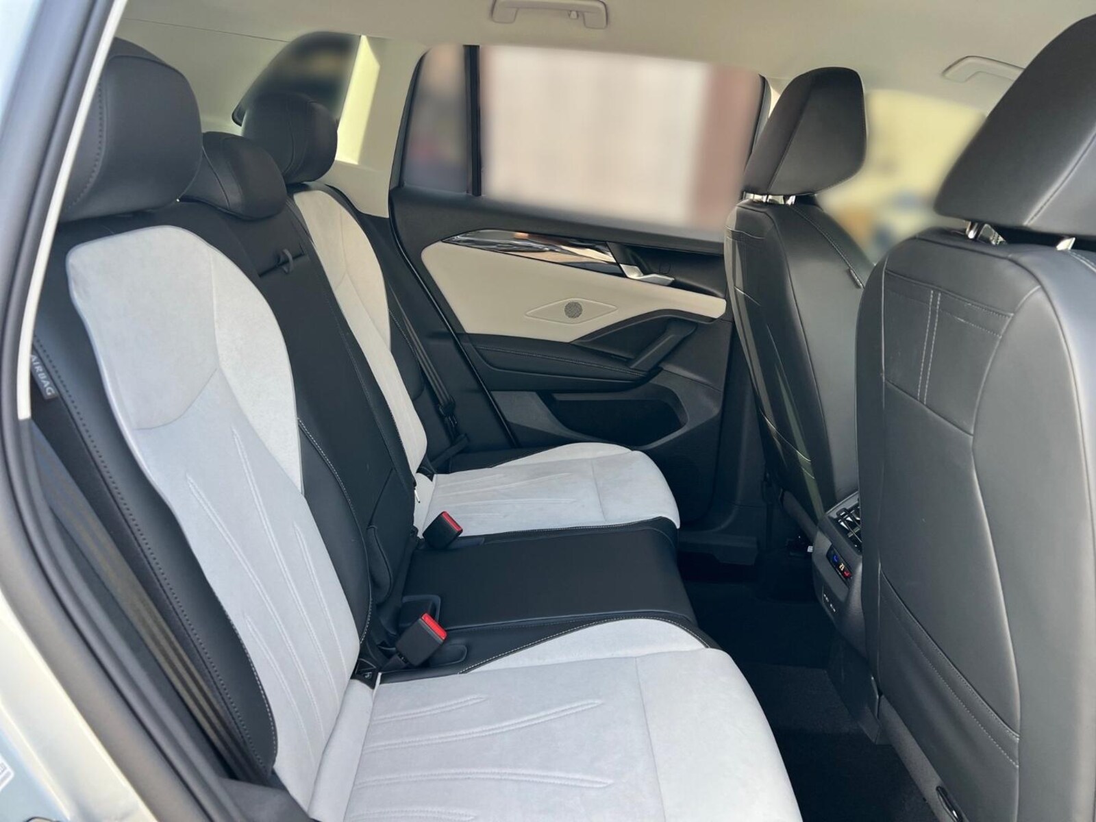 Volkswagen Tiguan – Bild 11