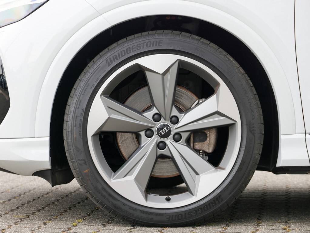 Image about Audi Q4 e-tron 45 e-tron quattro
