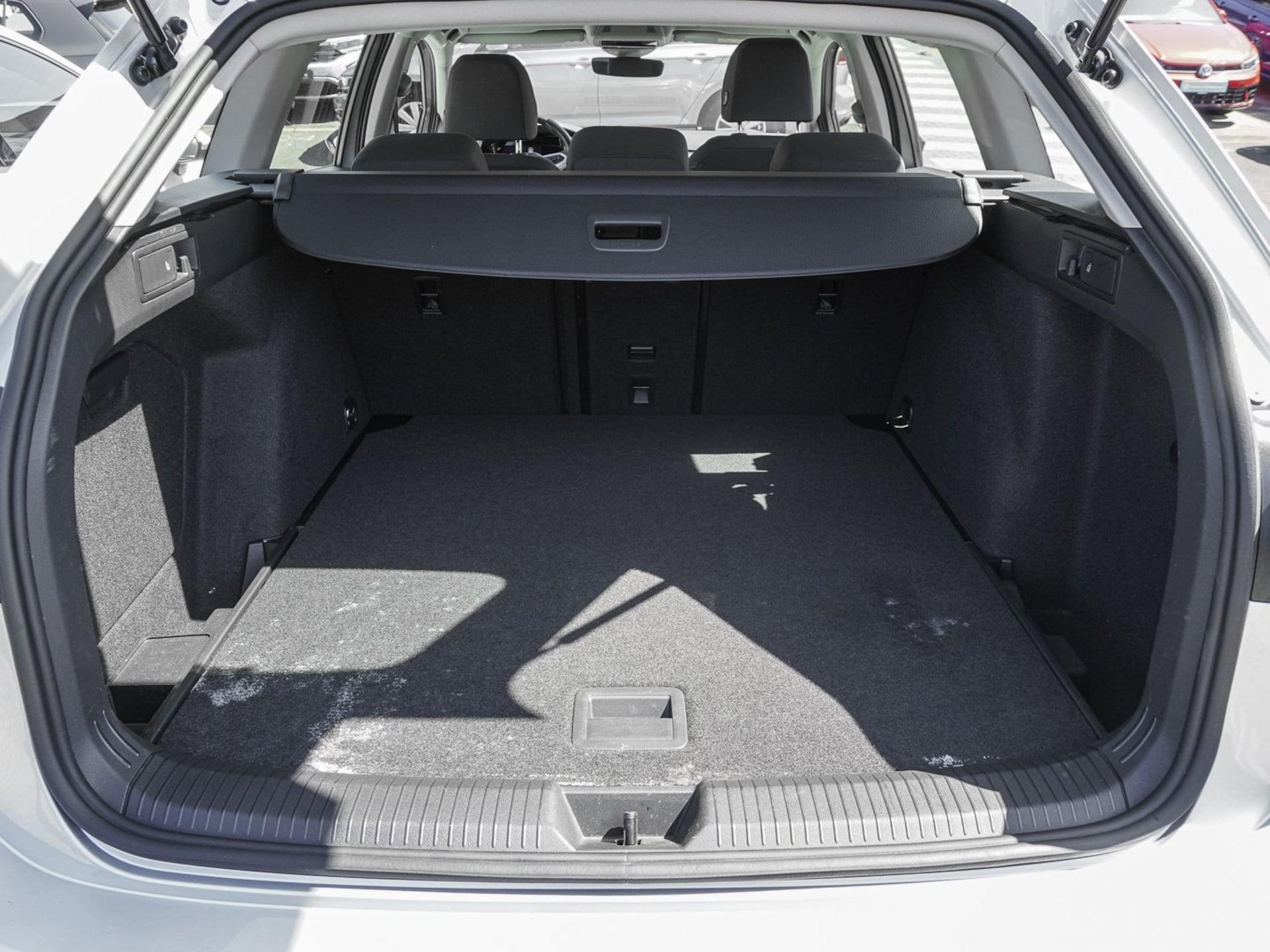 Volkswagen Golf Variant Life