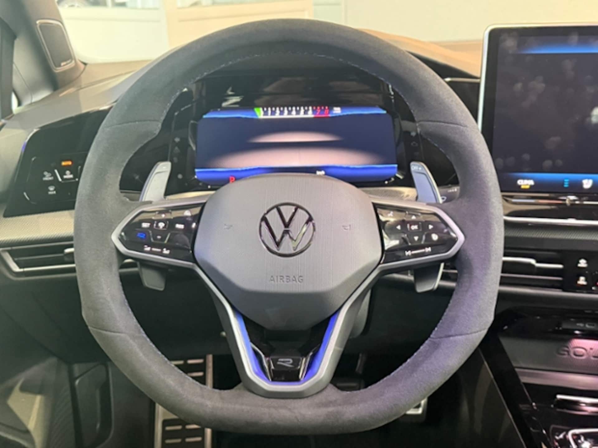 Volkswagen Golf R Black Edition
