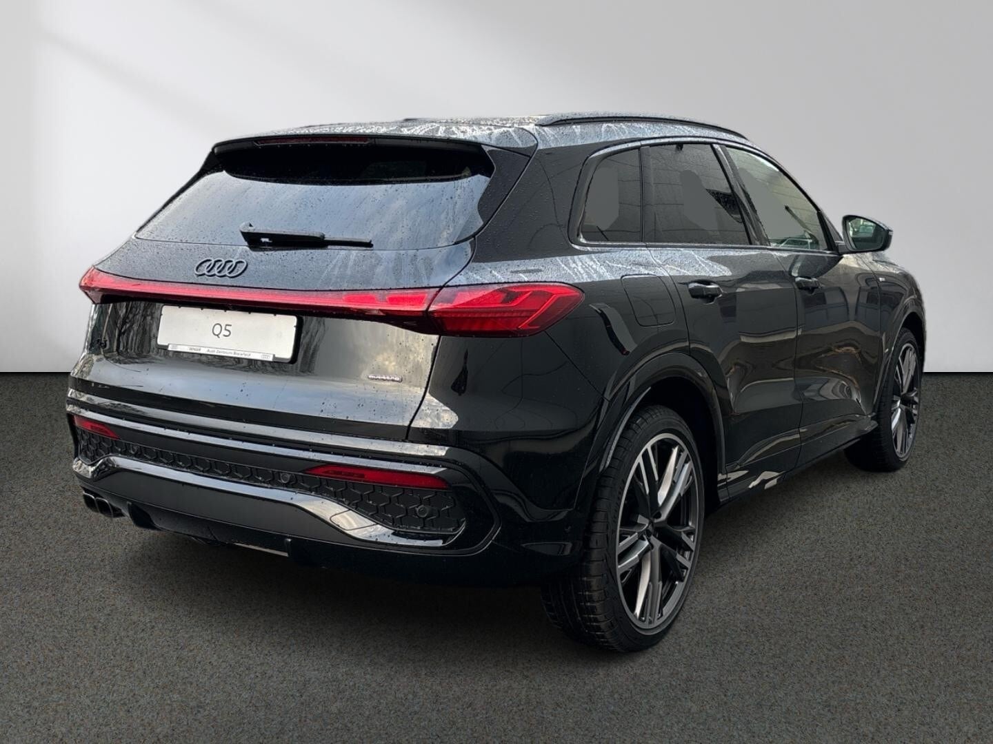Bild über Audi Q5 SUV TDI quattro 150 kW S tronic - für weitere Informationen kontaktieren Sie den Audi Partner