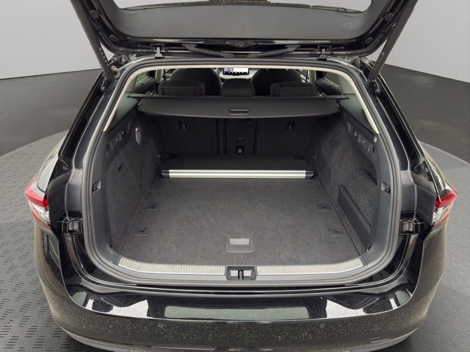 Škoda Superb Combi – Bild 16