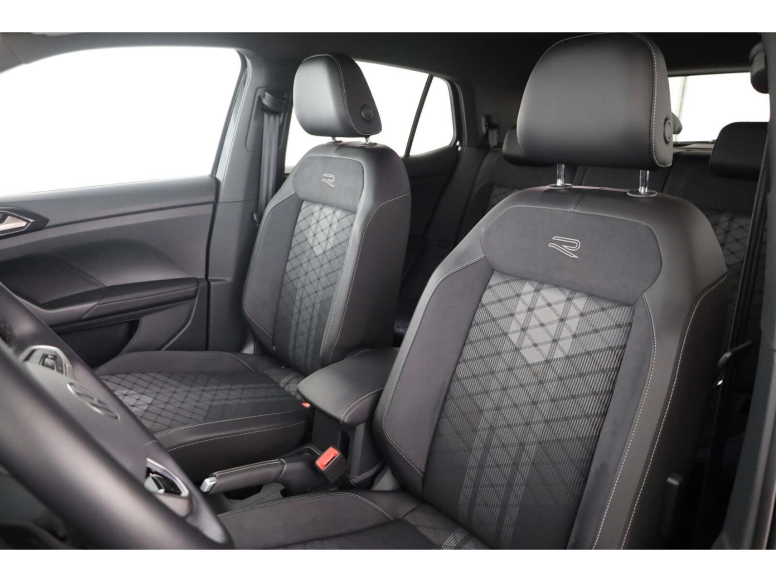 Volkswagen T-Cross – Bild 10