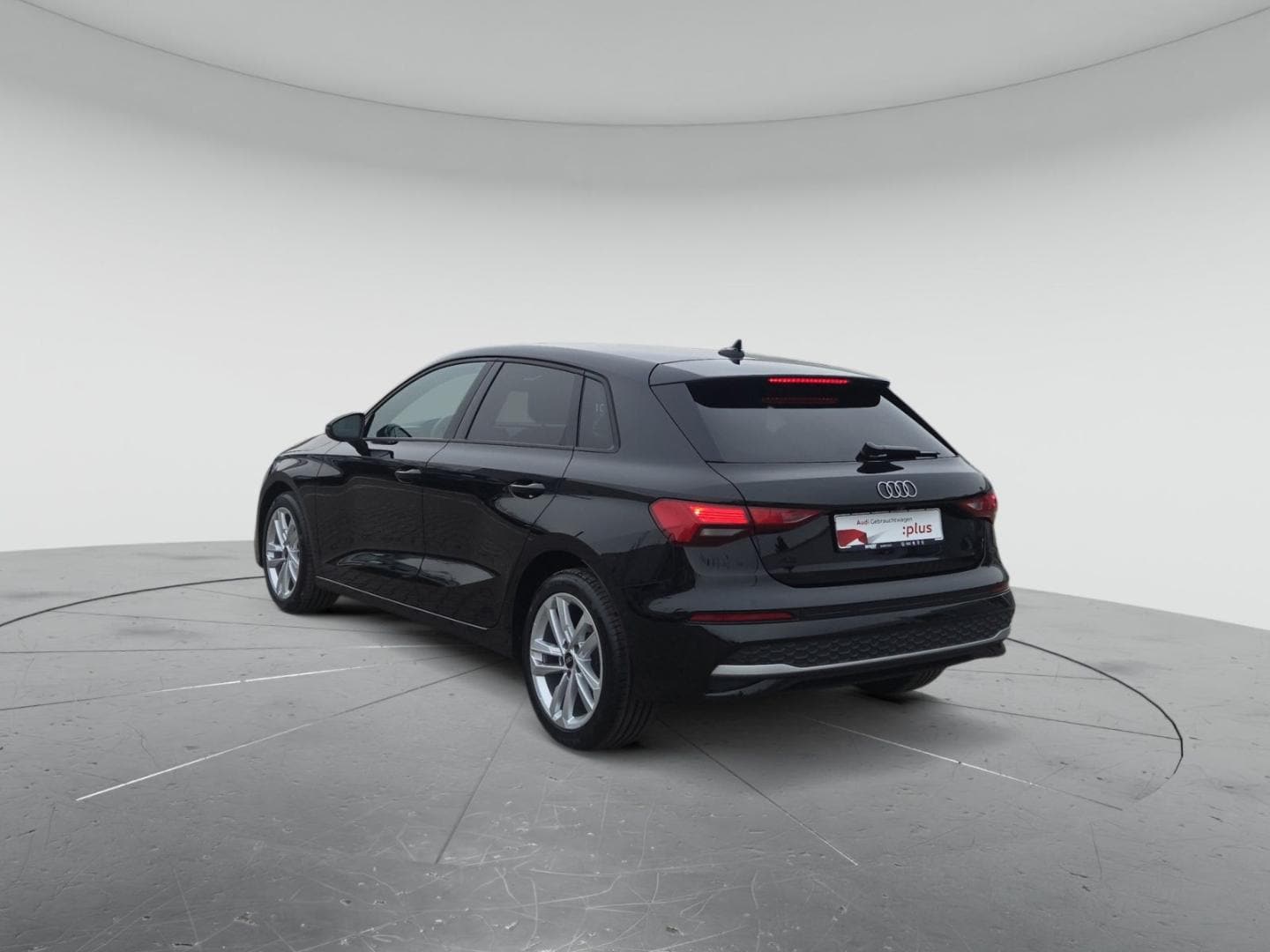 Bild über Audi A3 Sportback advanced 35 TFSI Schaltgetriebe - für weitere Informationen kontaktieren Sie den Audi Partner