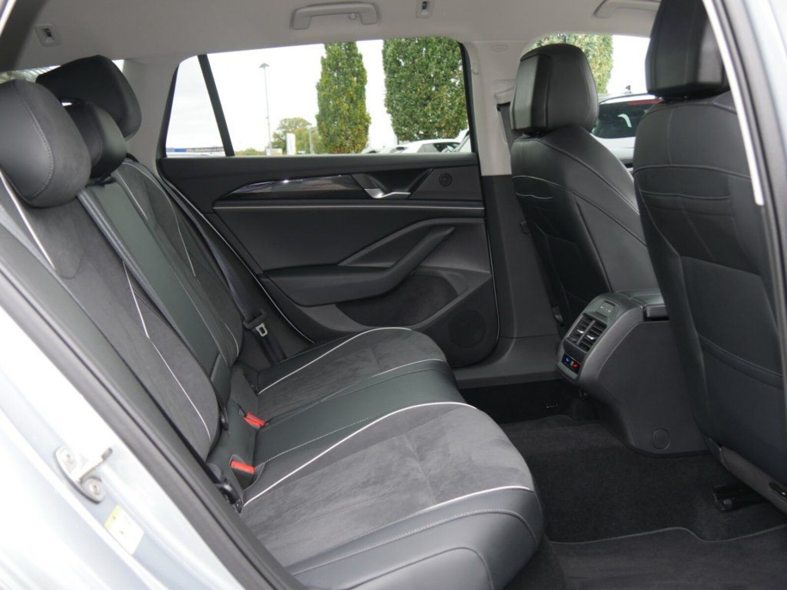 Volkswagen Passat – Bild 6