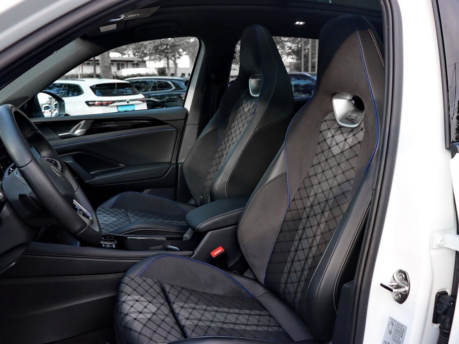 Volkswagen Tiguan – Bild 12