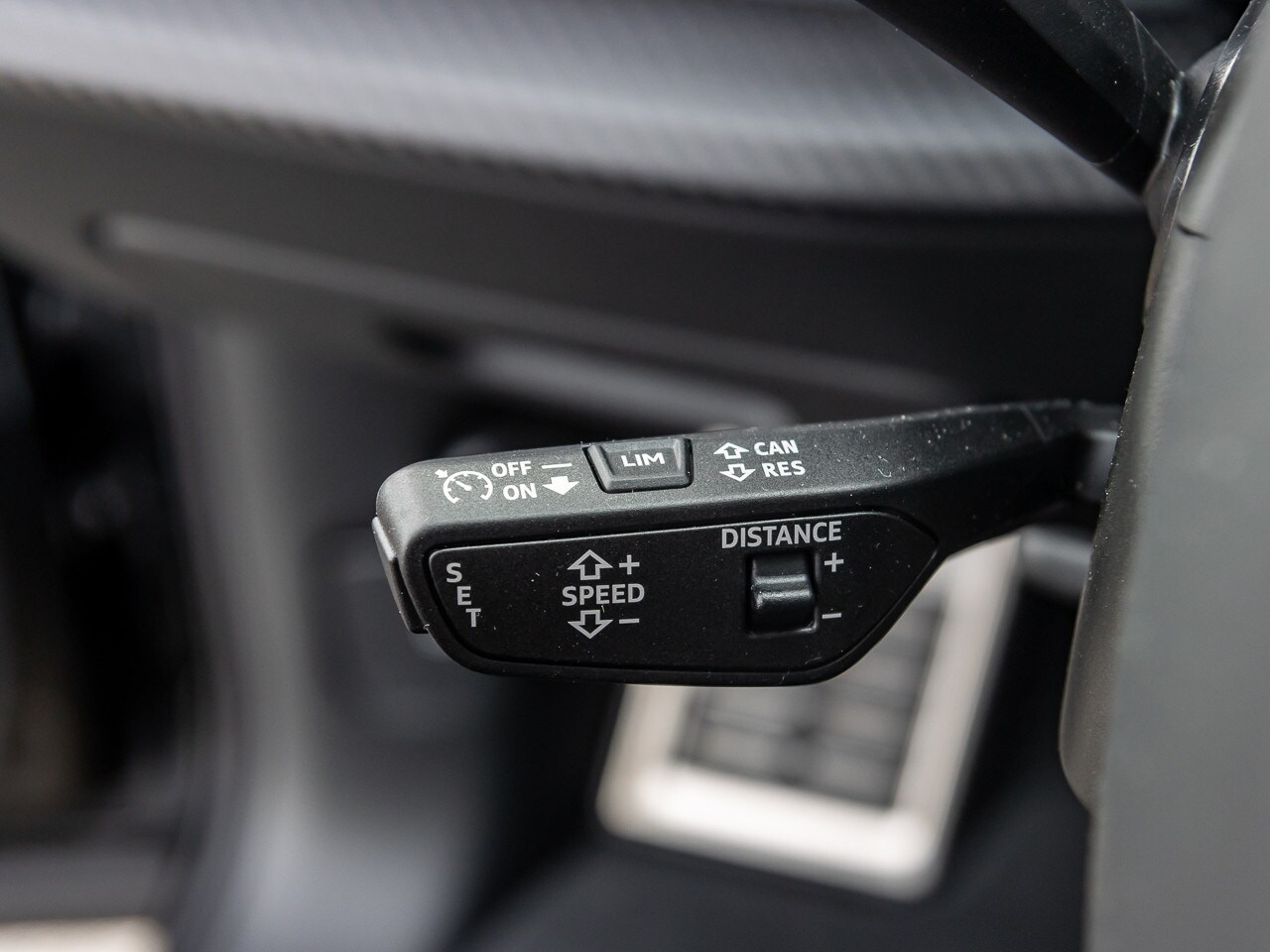 Image about Audi Q7 SUV S line 50 TDI quattro tiptronic