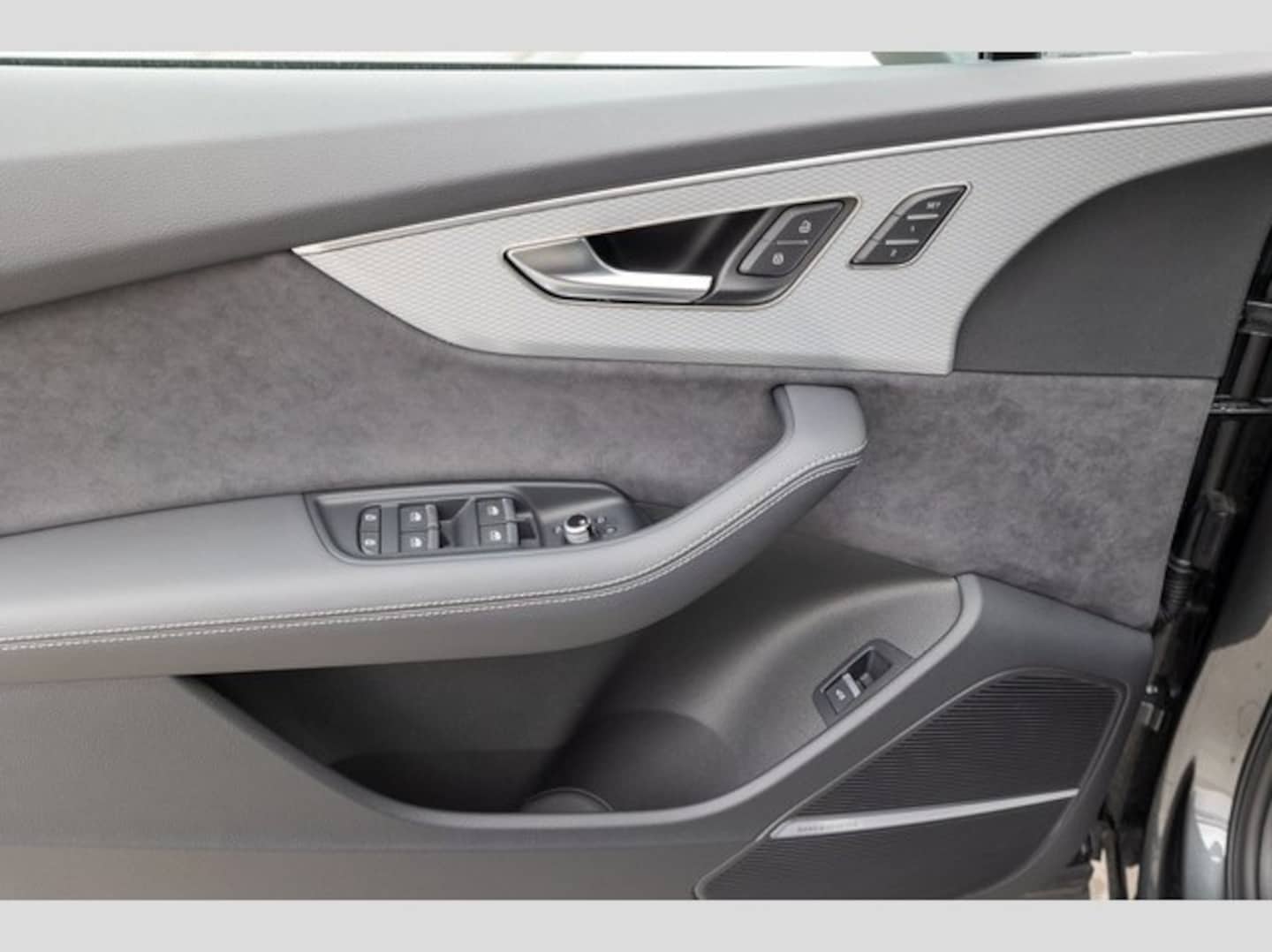 Bild über Audi Q7 SUV S line 50 TDI quattro tiptronic - für weitere Informationen kontaktieren Sie den Audi Partner