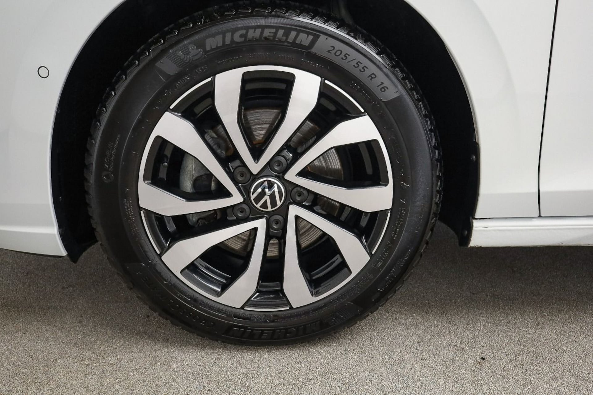 Volkswagen Golf Active