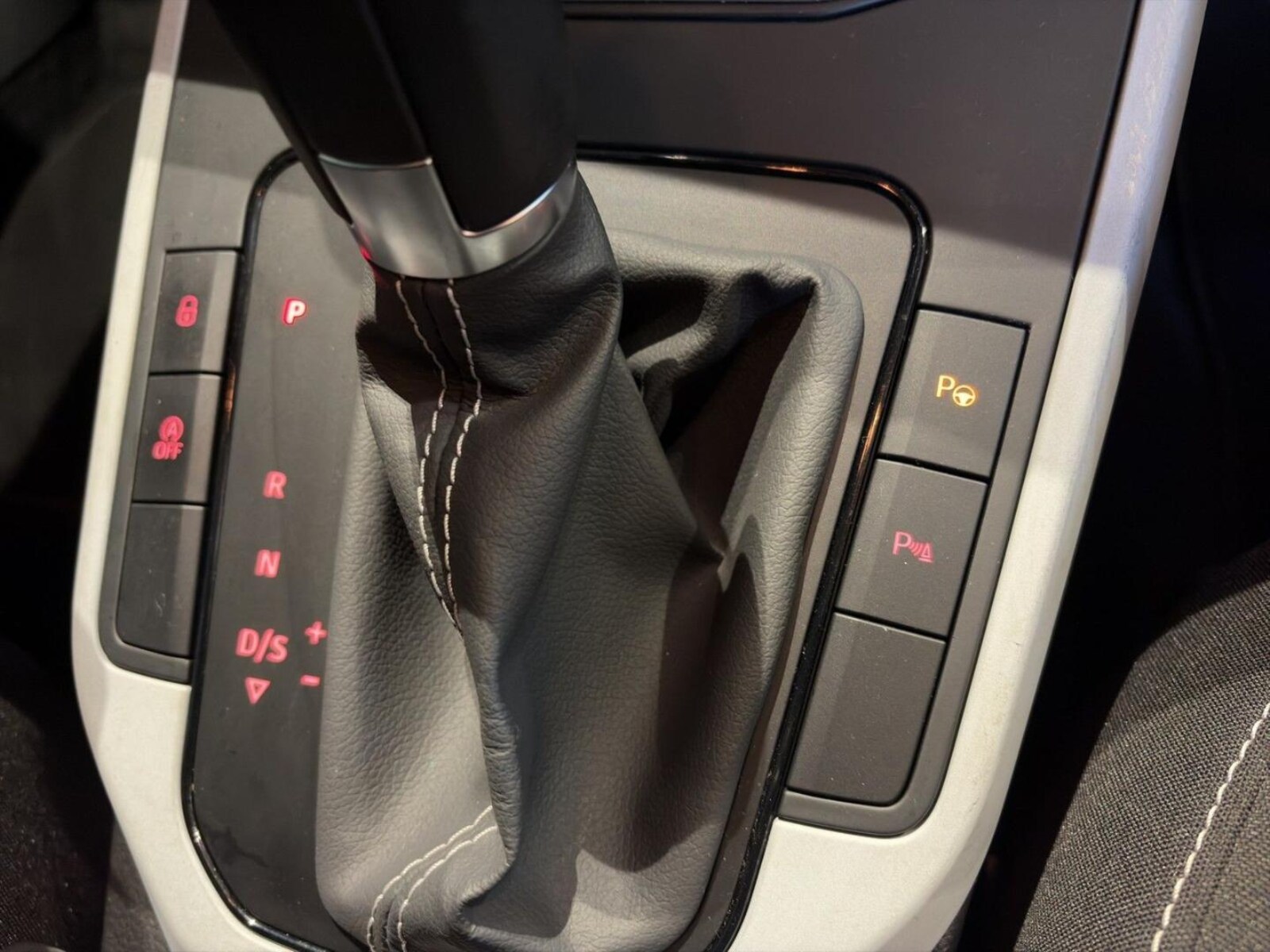 SEAT Arona – Bild 16