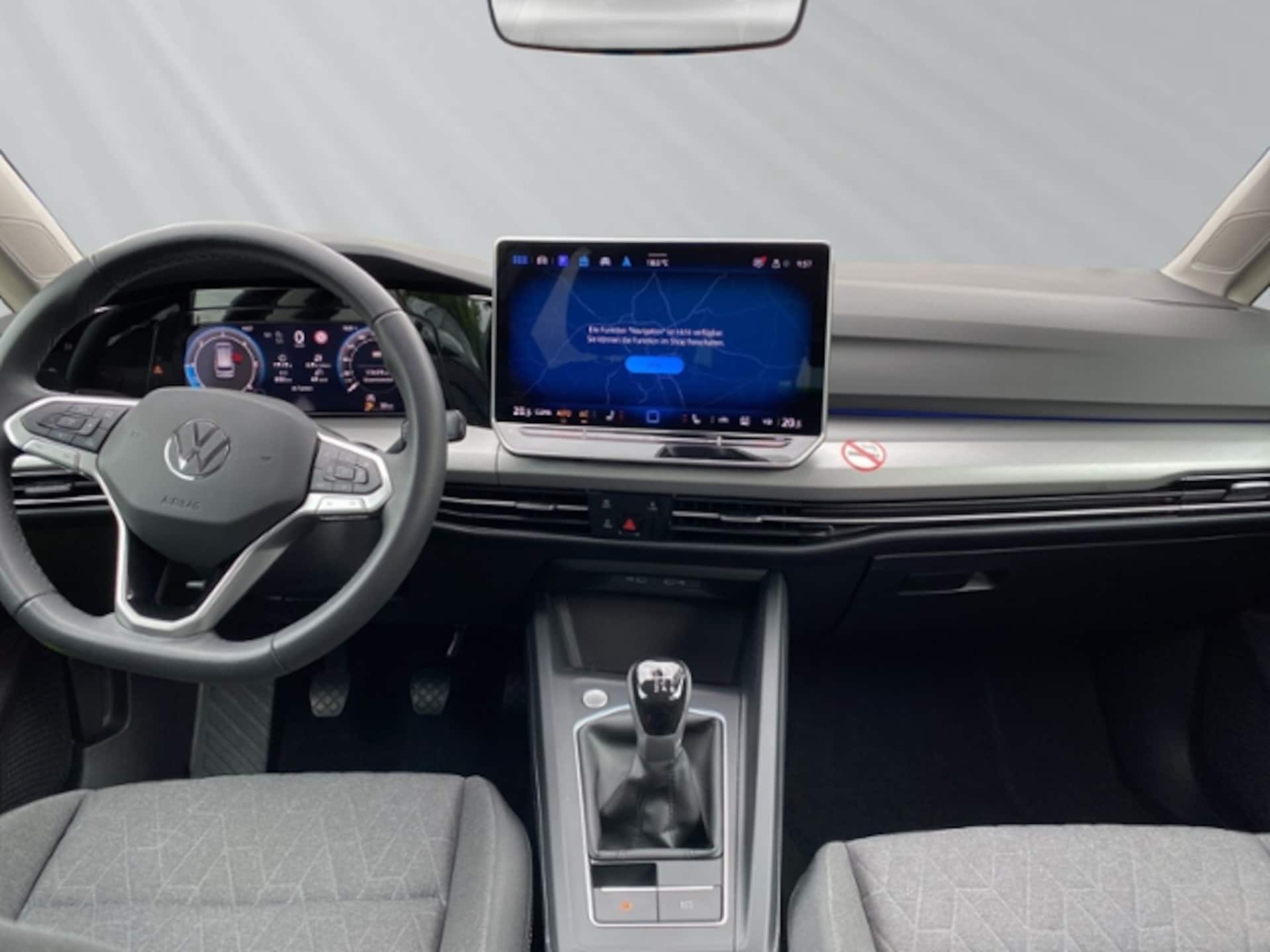 Volkswagen Golf Variant Life