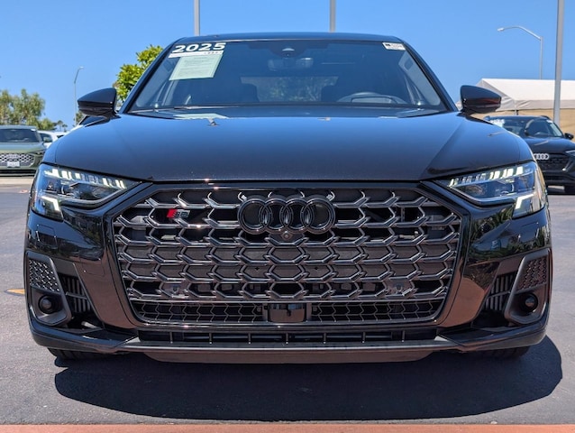 2025 Audi S8 L