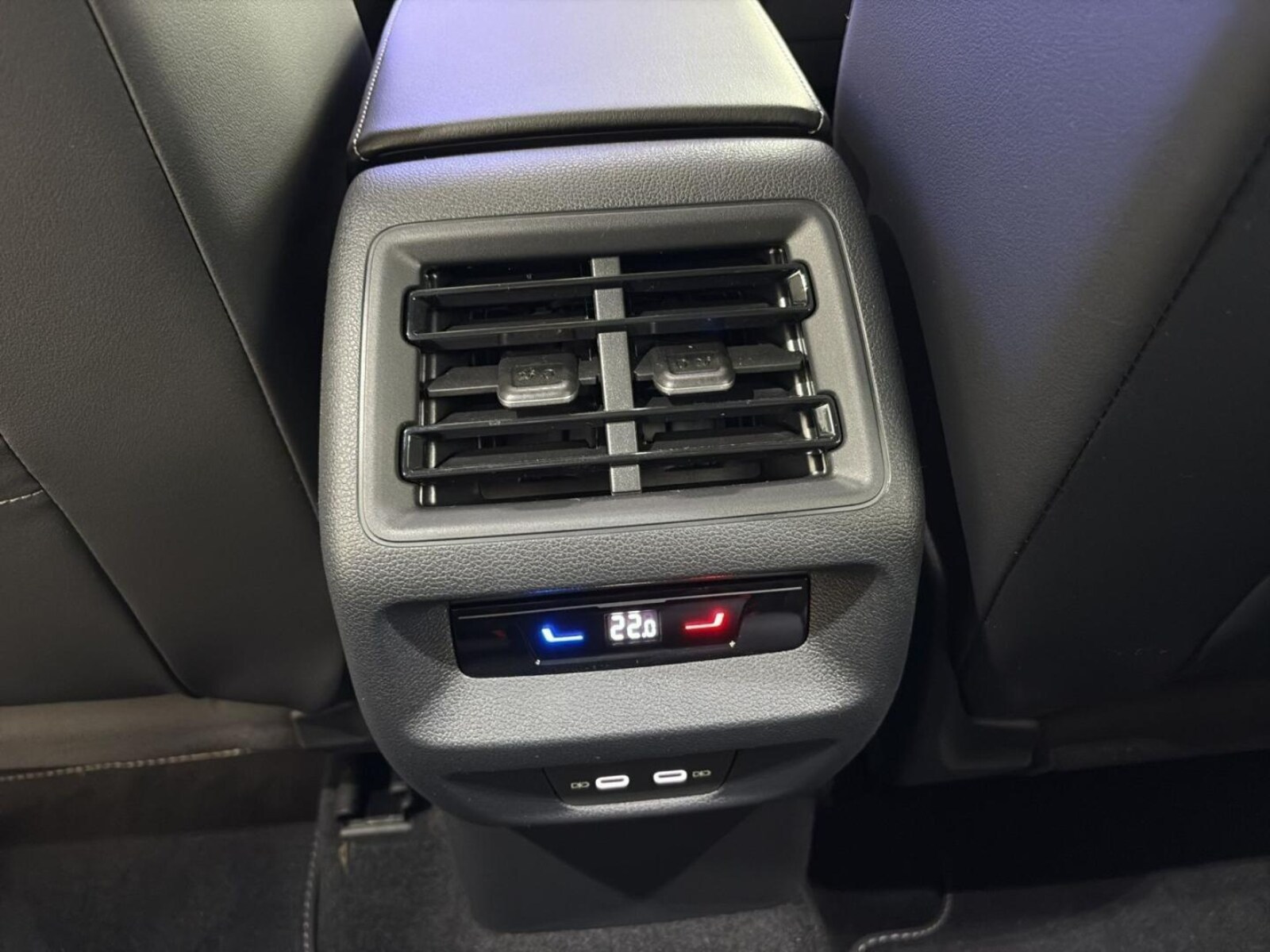 Volkswagen Tiguan – Bild 12