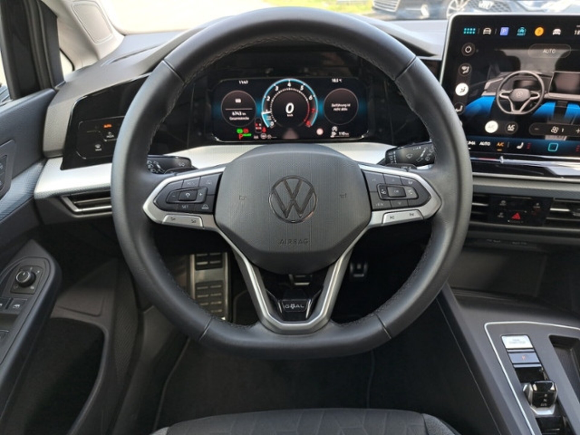 Volkswagen Golf Life