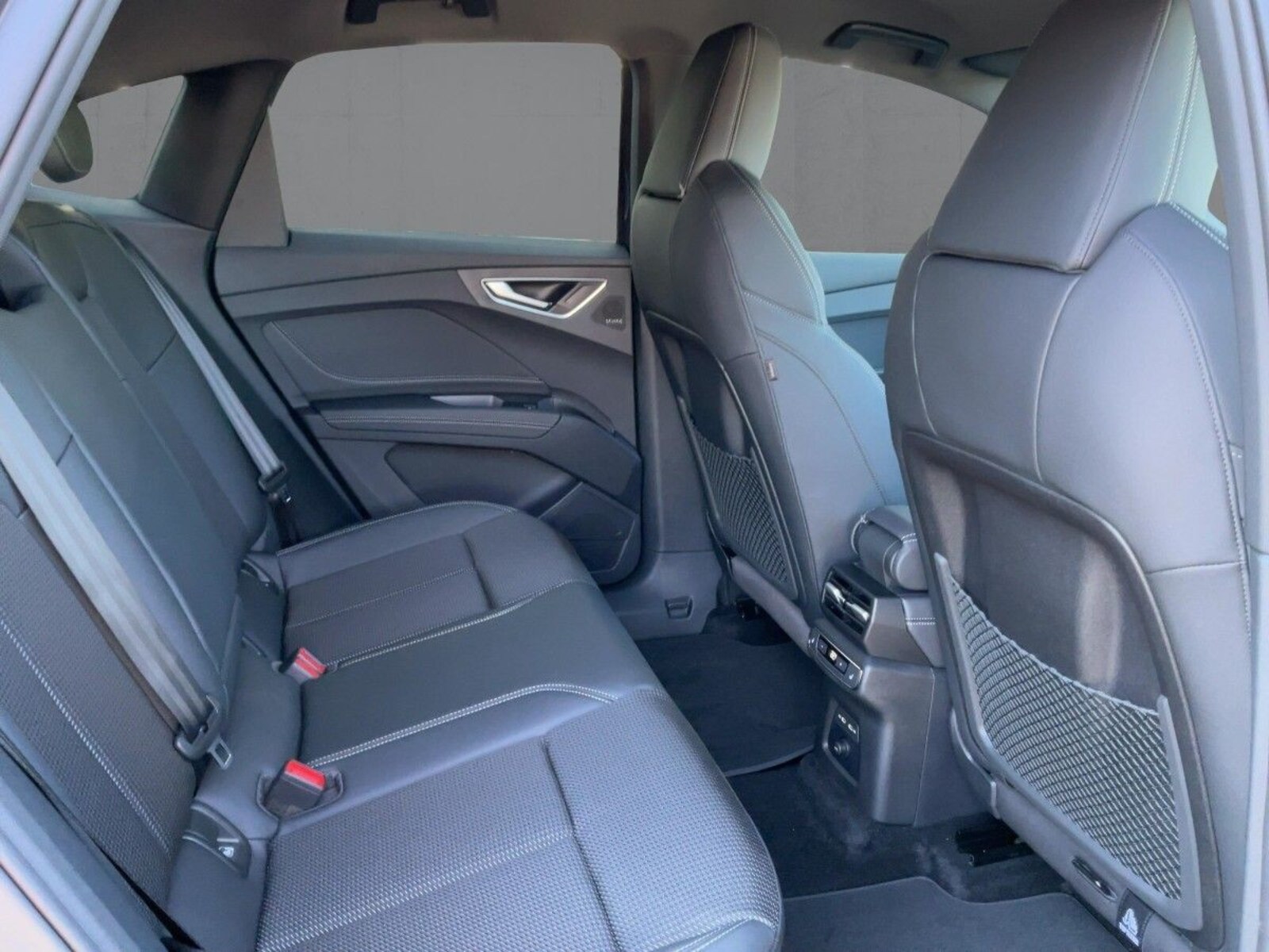 Audi Q4 Sportback e-tron – Bild 13