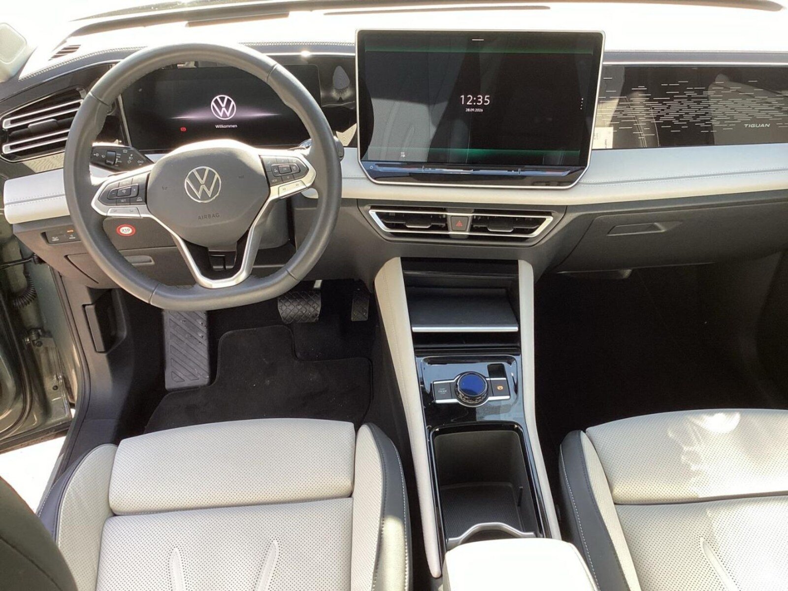 Volkswagen Tiguan – Bild 11