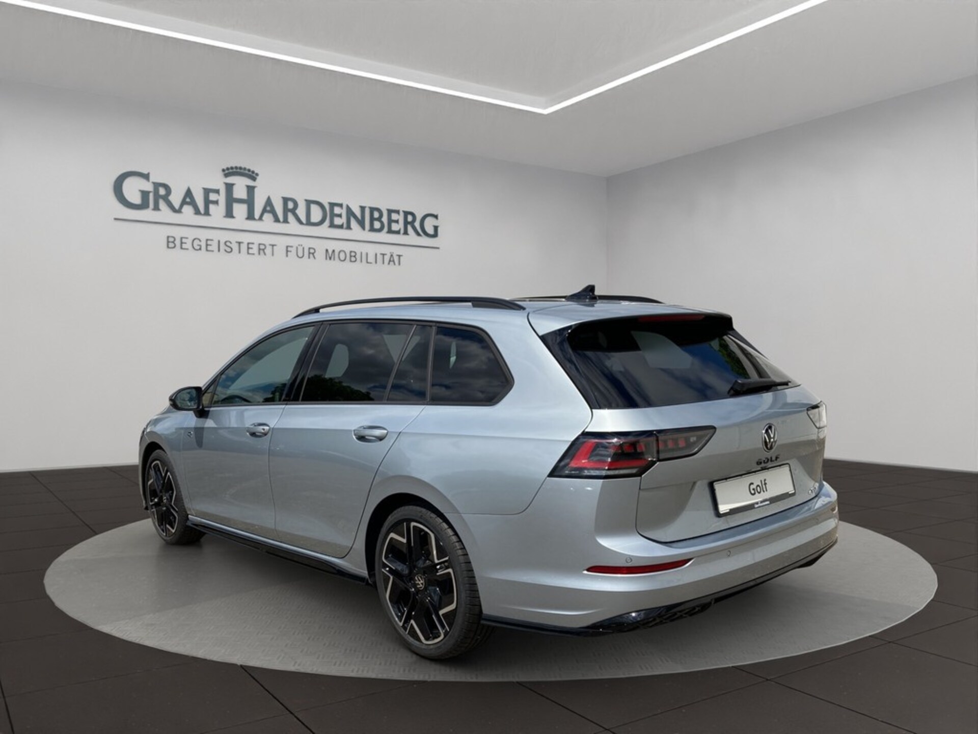 Volkswagen Golf Variant R-Line