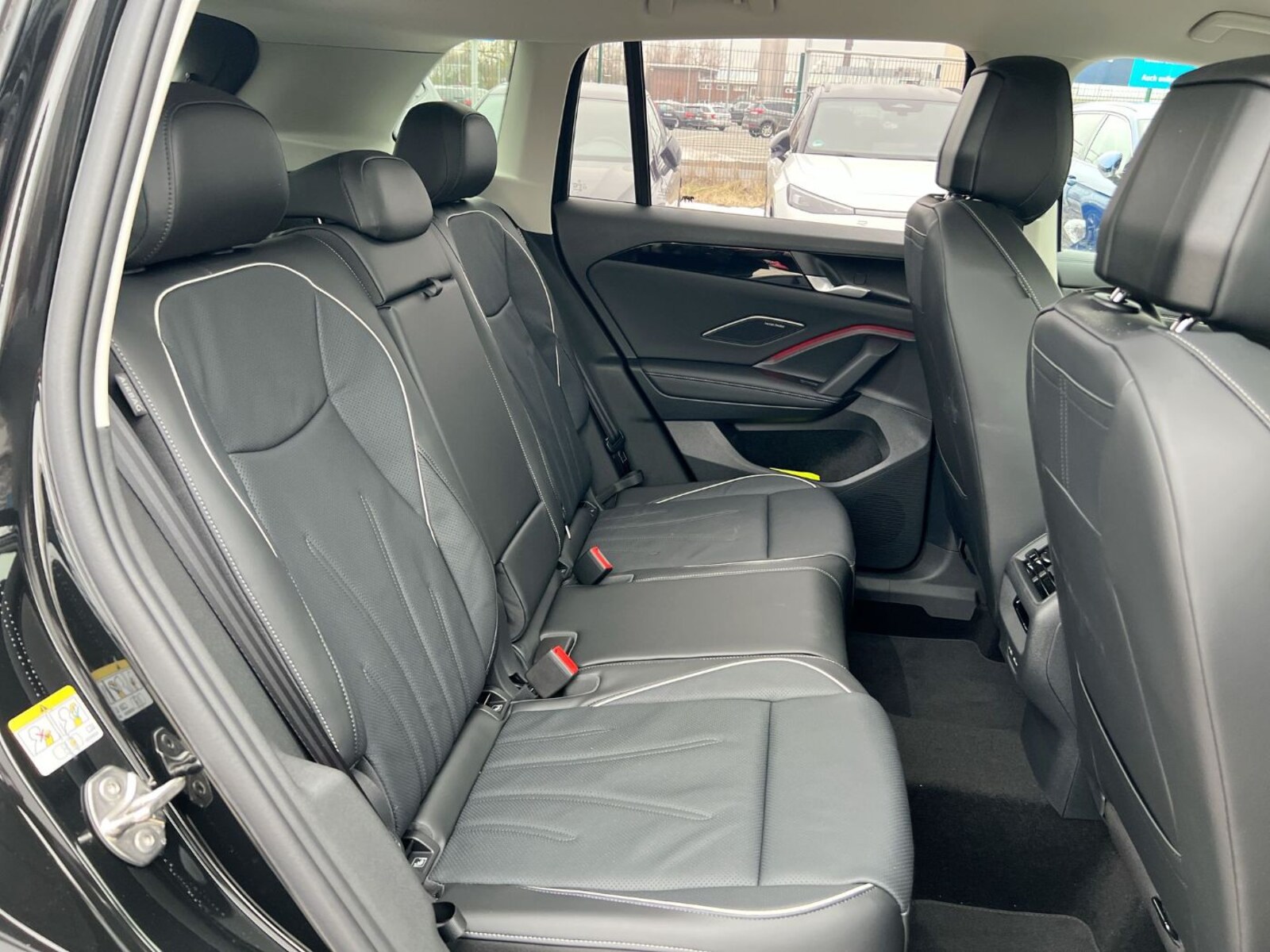 Volkswagen Tiguan – Bild 10