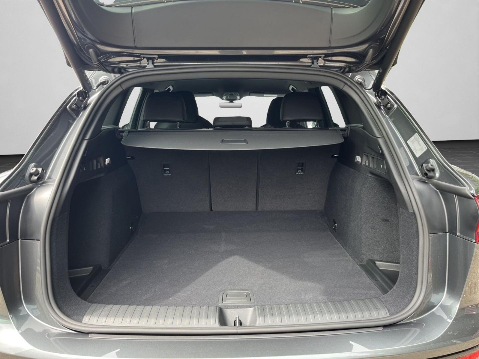 Audi Q6 SUV e-tron
