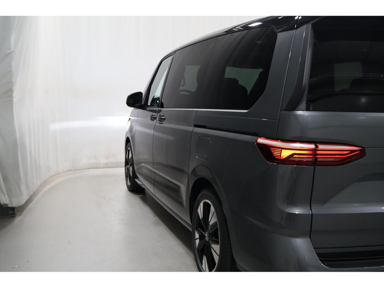 Volkswagen Multivan Langversion – Bild 13