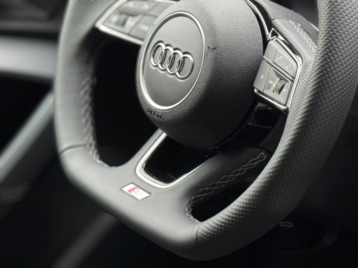 Bild über Audi A3 Sportback TDI Schaltgetriebe - für weitere Informationen kontaktieren Sie den Audi Partner