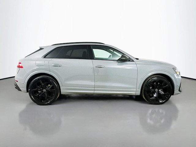 2024 Audi RS Q8