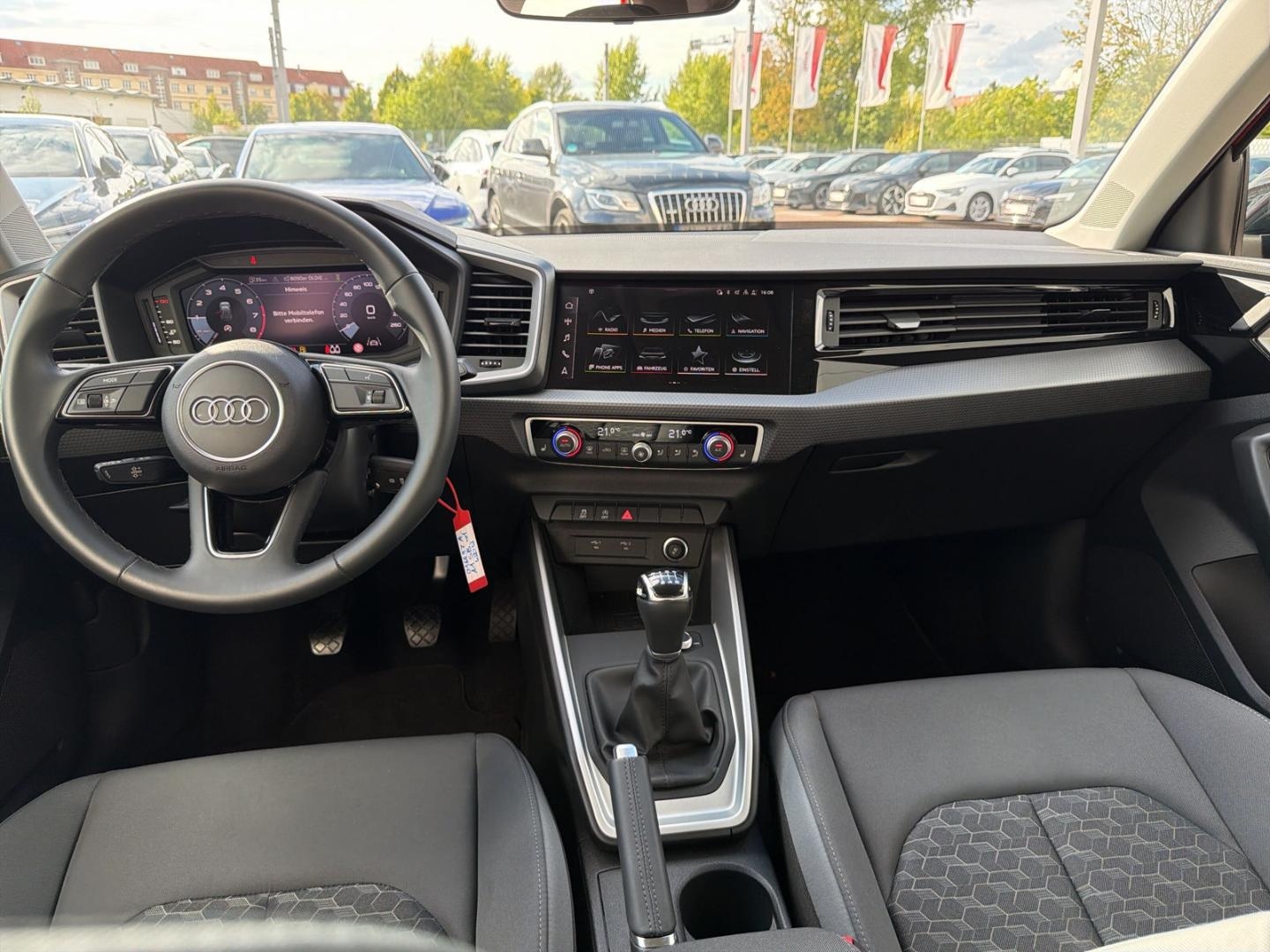 Bild über Audi A1 Sportback advanced 30 TFSI Schaltgetriebe - für weitere Informationen kontaktieren Sie den Audi Partner