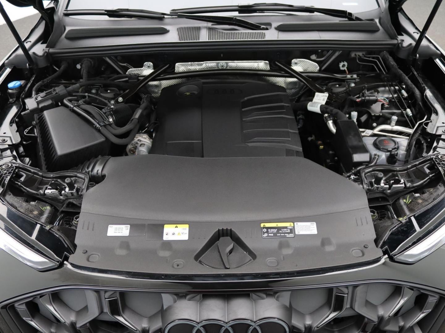 Bild über Audi Q5 SUV TDI quattro 150 kW S tronic - für weitere Informationen kontaktieren Sie den Audi Partner