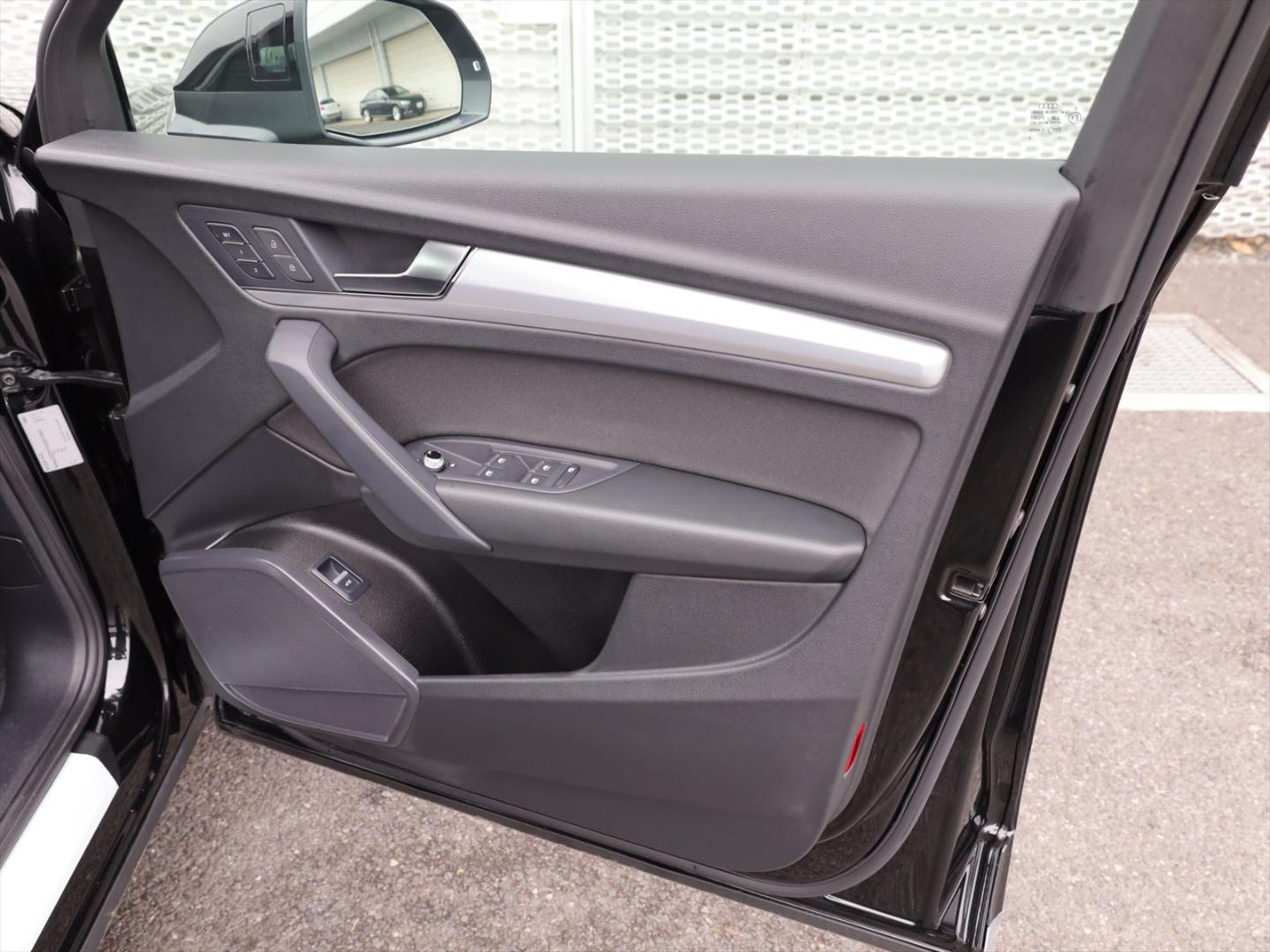 Image about Audi Q5 Sportback 40 TDI quattro advanced