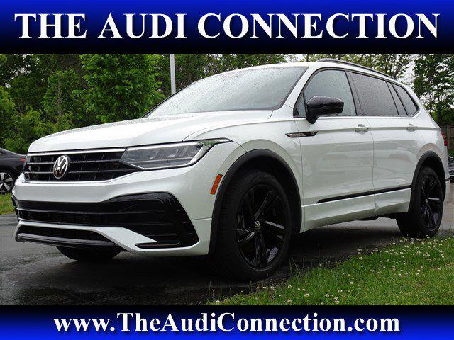 2023 Volkswagen Tiguan SE R-LINE BLACK