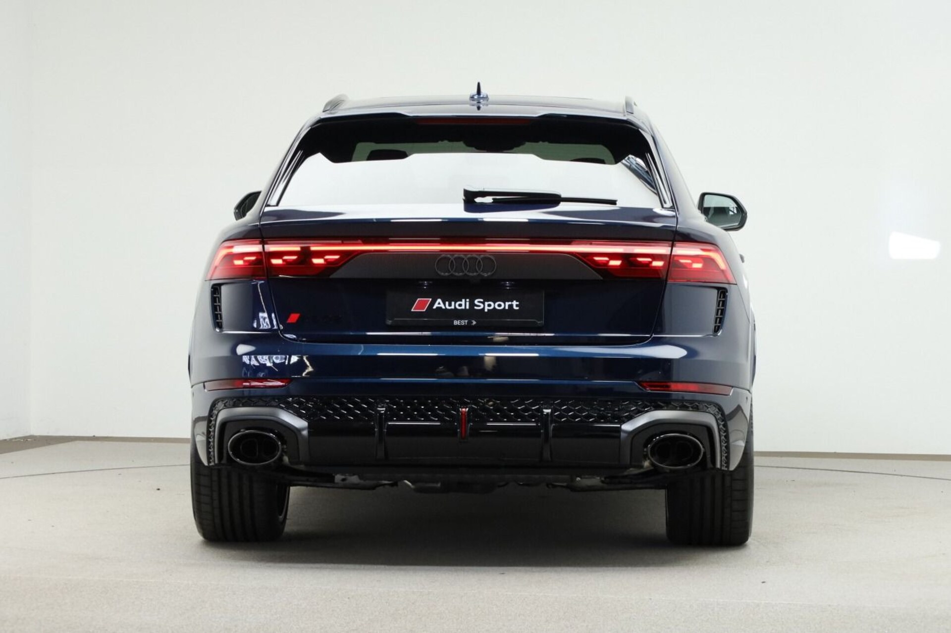 Audi RS Q8 SUV performance