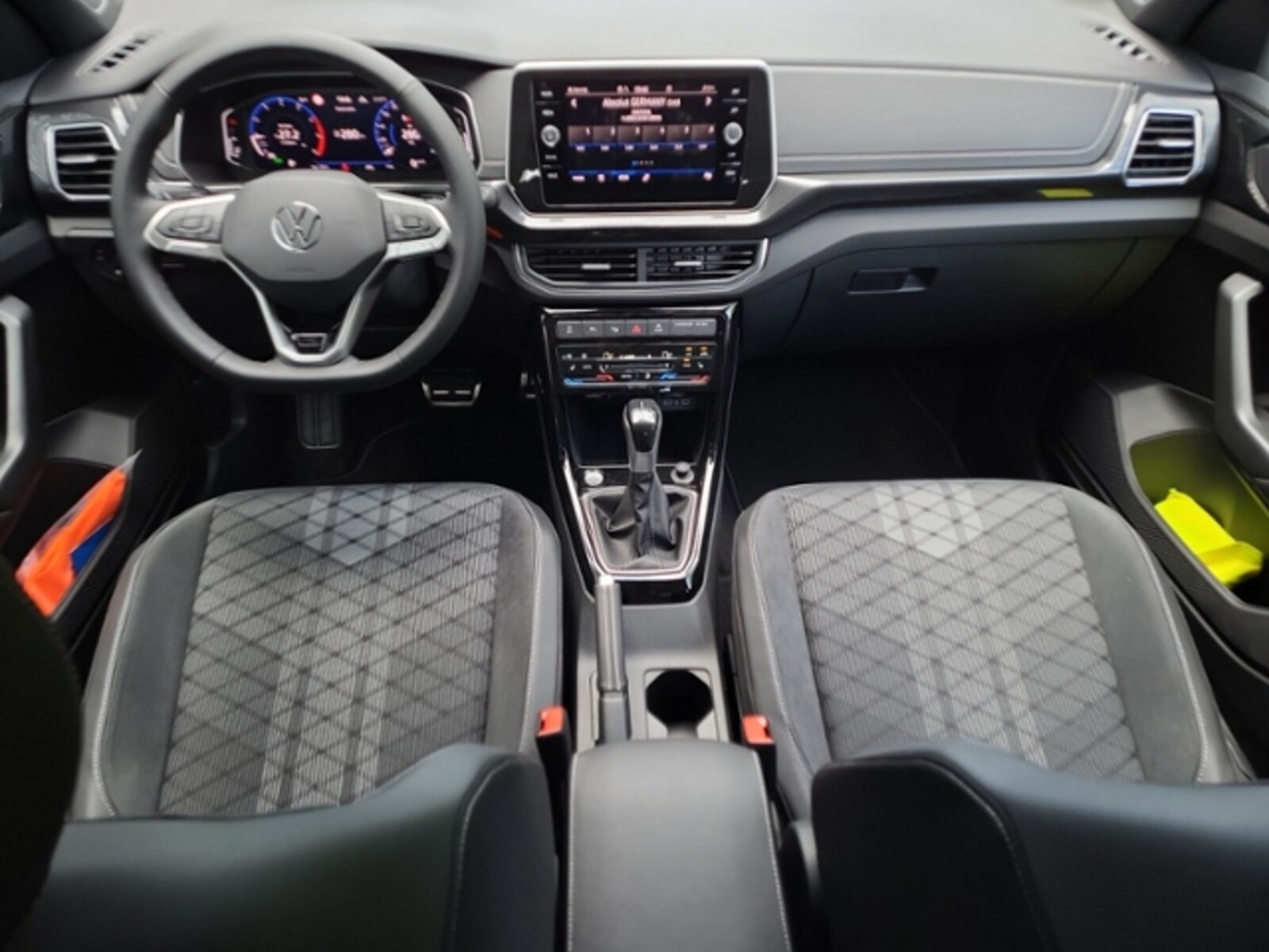 Volkswagen T-Cross – Bild 10