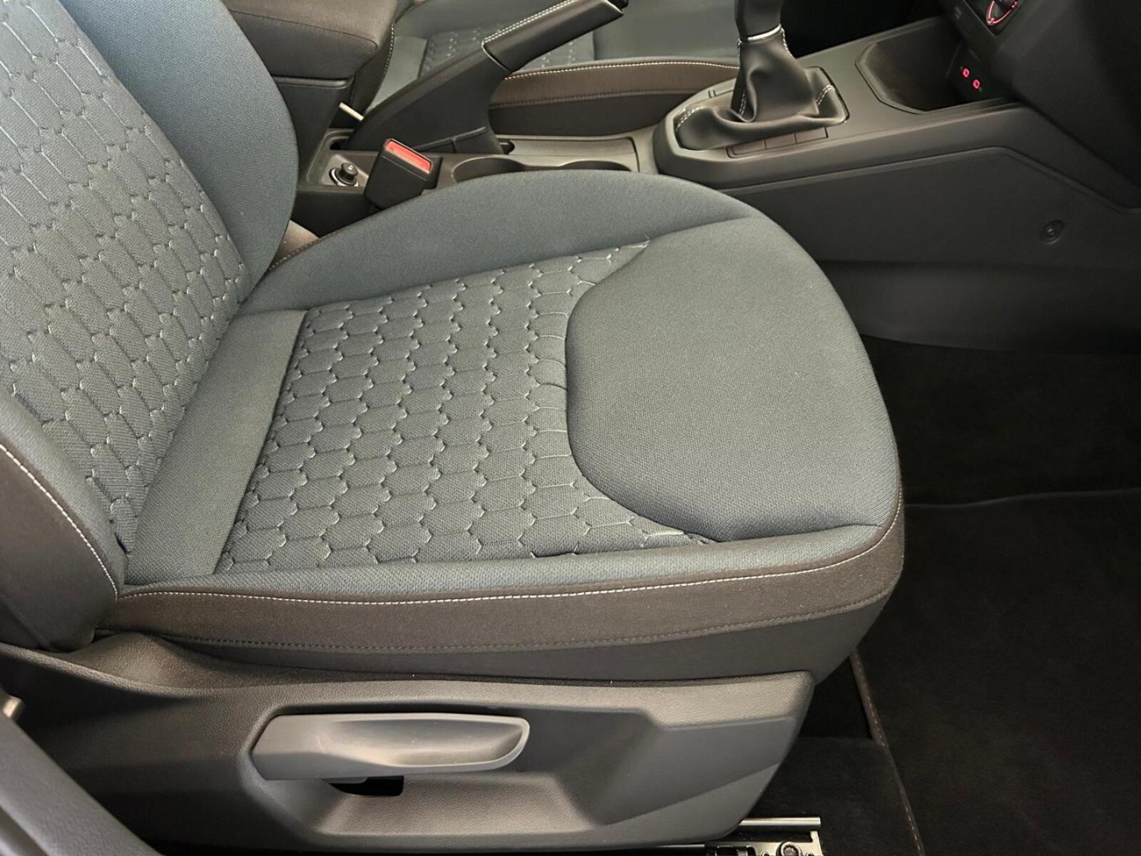 SEAT Arona – Bild 13