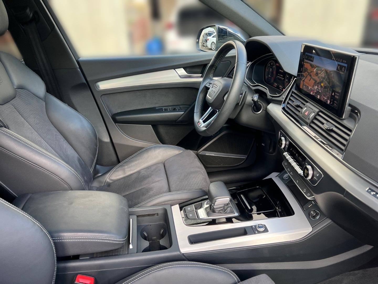 Bild über Audi Q5 40 TDI quattro S tronic - für weitere Informationen kontaktieren Sie den Audi Partner