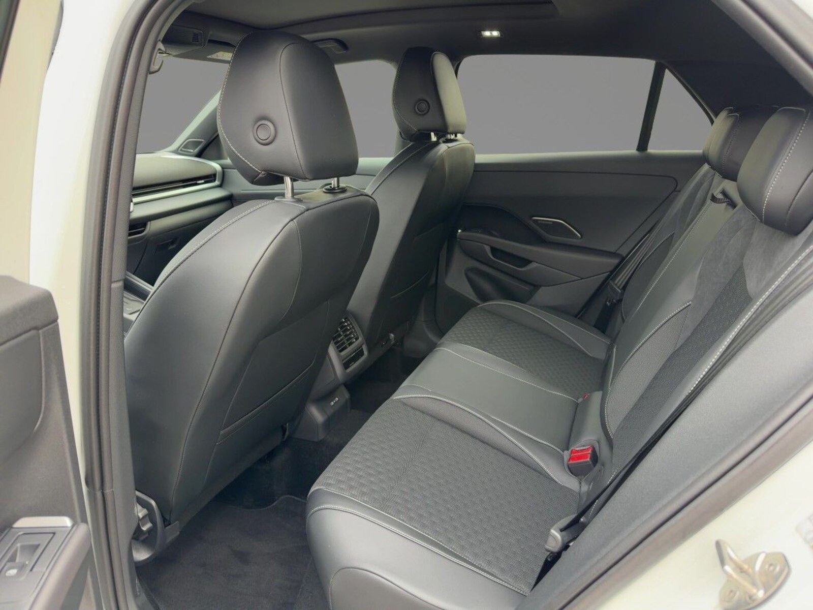 Volkswagen T-Roc – Bild 10