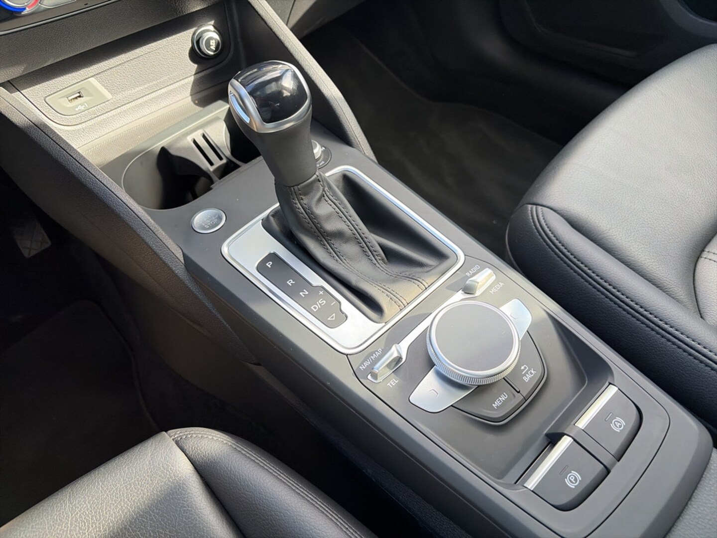 Bild über Audi Q2 advanced 35 TFSI S tronic - für weitere Informationen kontaktieren Sie den Audi Partner