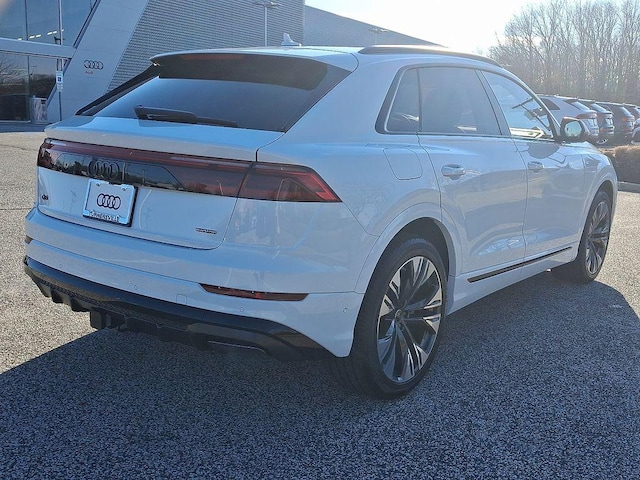 2026 Audi Q8